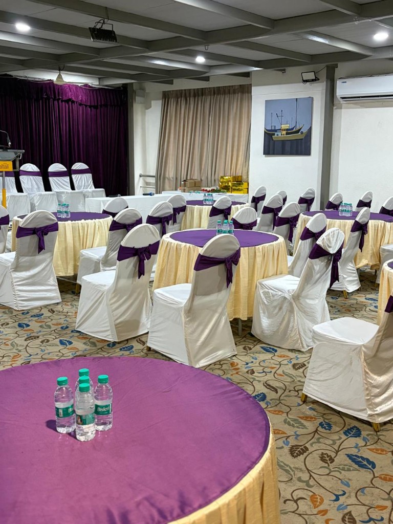 Meeting and seminar seating in Hotel Chaitali’s banquet space